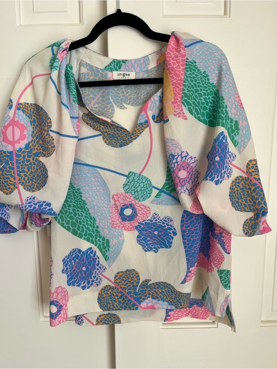 Umgee Tops - Umgee Cream Floral Puff Sleeve Blouse with Pink & Blue Accents